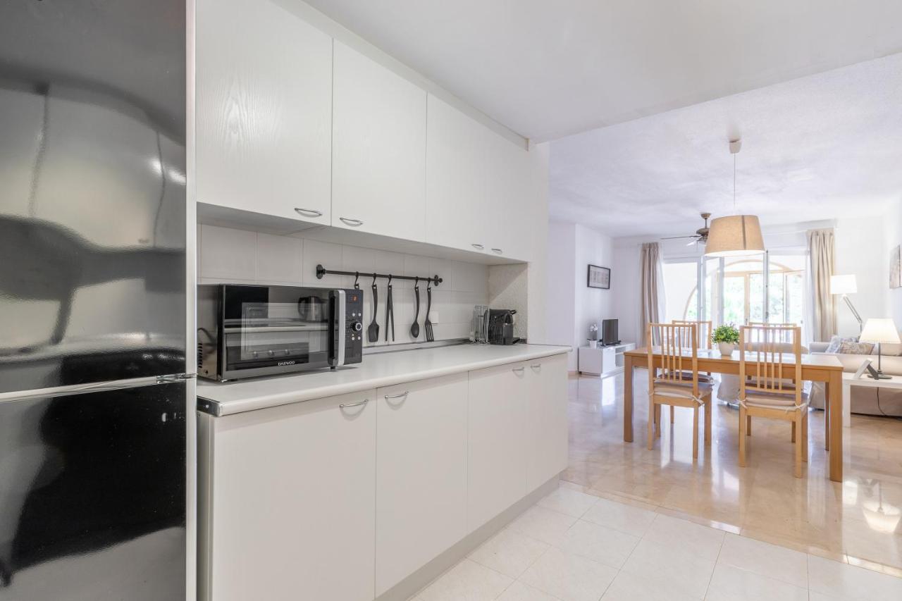Simplicity Luxury Apartment アルテア エクステリア 写真
